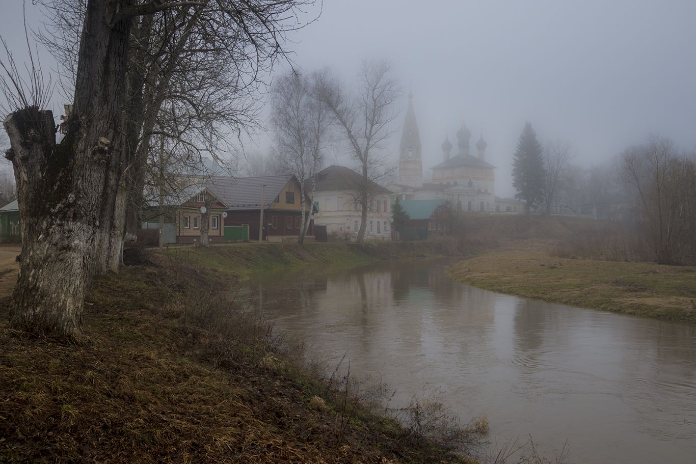 Река Нерехта Костромской области