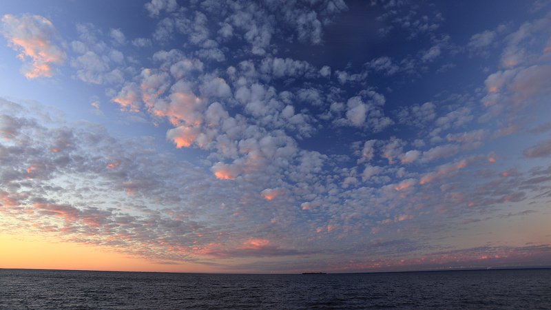 Закат над Финским заливом.
