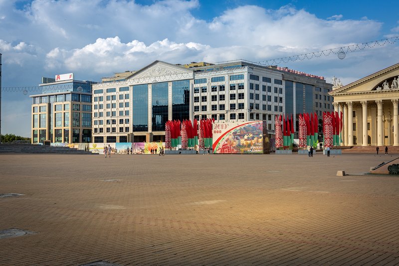 Здание минского облисполкома в Минске
