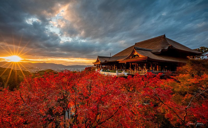 [ Sunset at Kiyomizu-dera ]