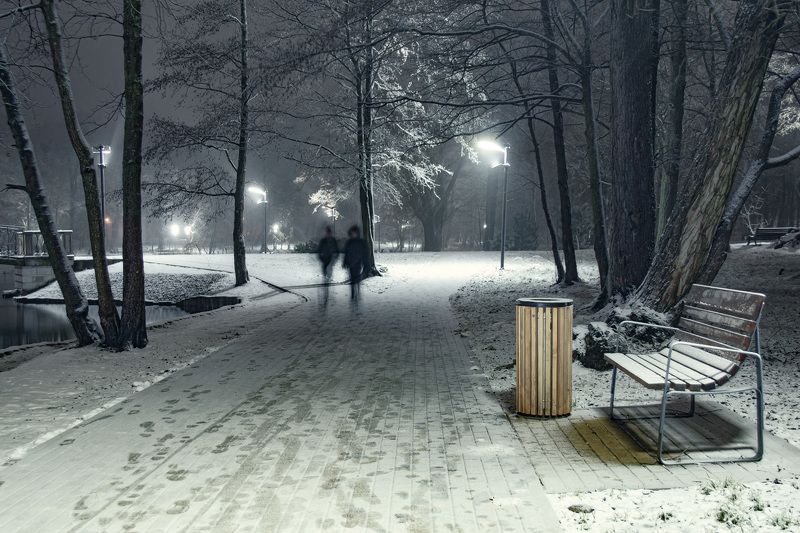 Зимний вечер в парке