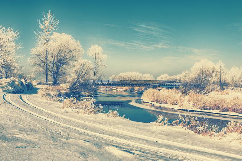 winter river...