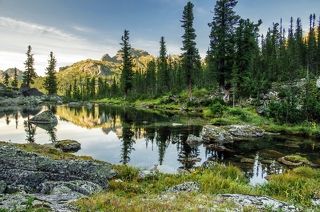 вечер на горном озере