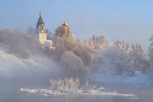 Когда в Бужарово зима.