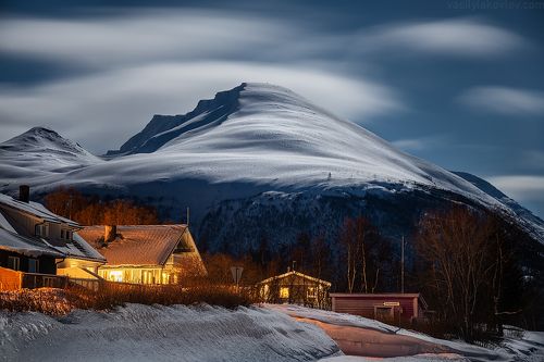 Лунная ночь в Люнгенских Альпах