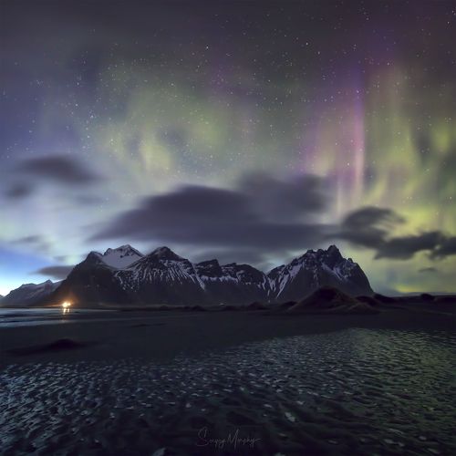 Strange northern lights over Vestrahorn. Iceland'19
