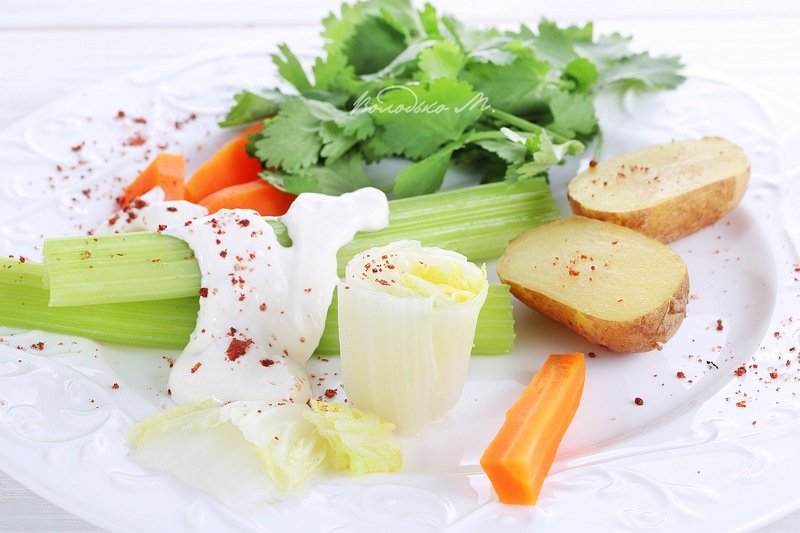 Овощи с белым соусом
