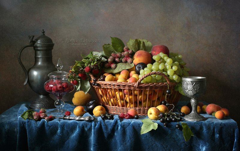 Классические натюрморты с фруктами