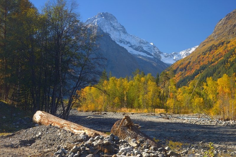 Осень в Аксауте