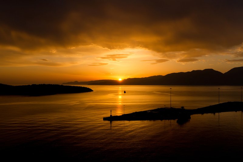 Sunrise in Agios Nikolaos