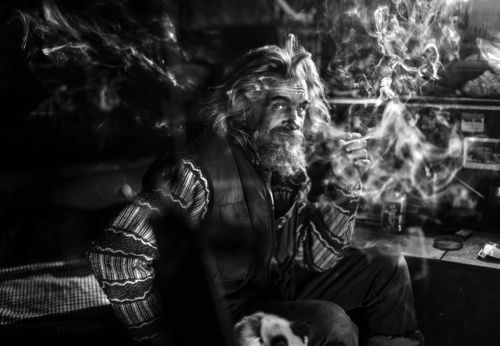 Серёга-Анархист в дыму своих сбывшихся и несбывшихся вселенных