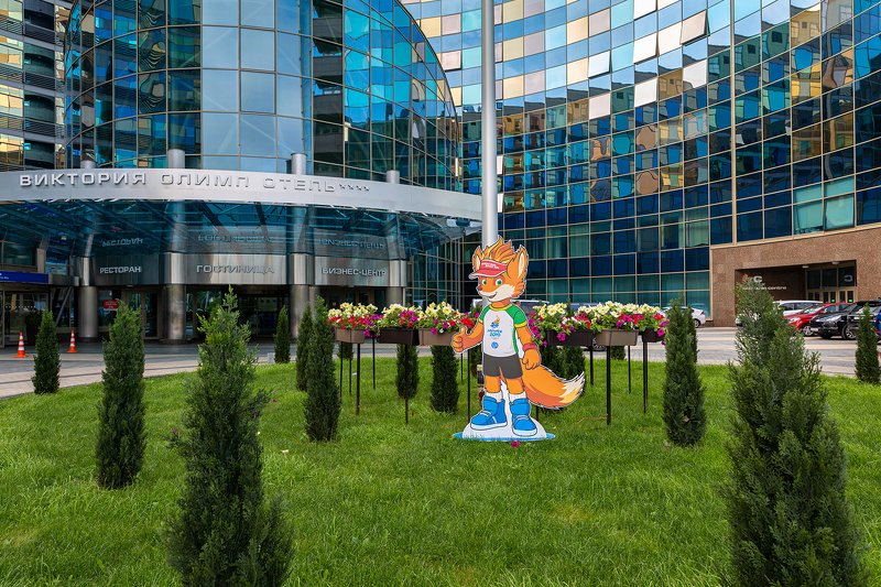 Символ II Европейских игр 2019 в Минске возле отеля Виктория Олимп