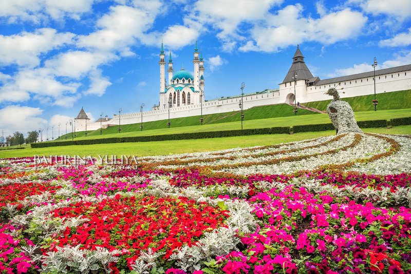 Кремль под синим небом
