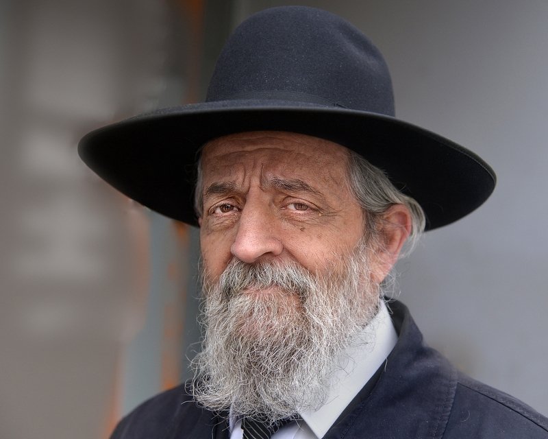 Portraits of hasidic Jews.
