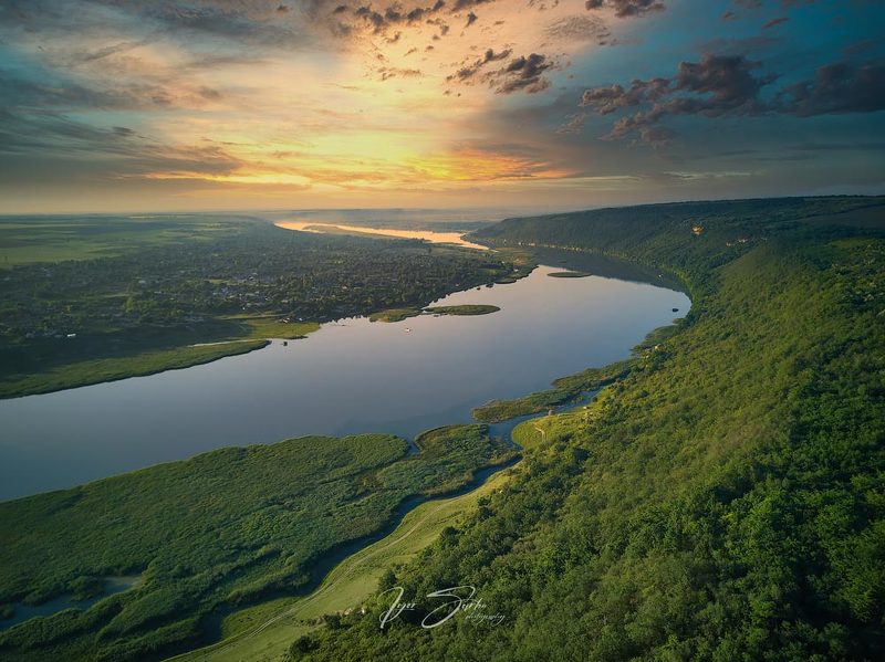 Magestic sunrises over Dniester river